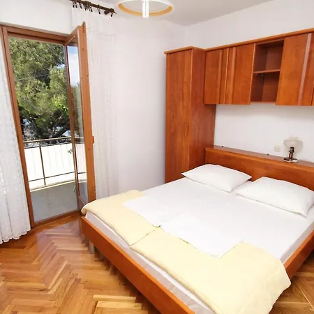 Apartment By The Sea Seline, Paklenica - 6544 Starigrad Paklenica